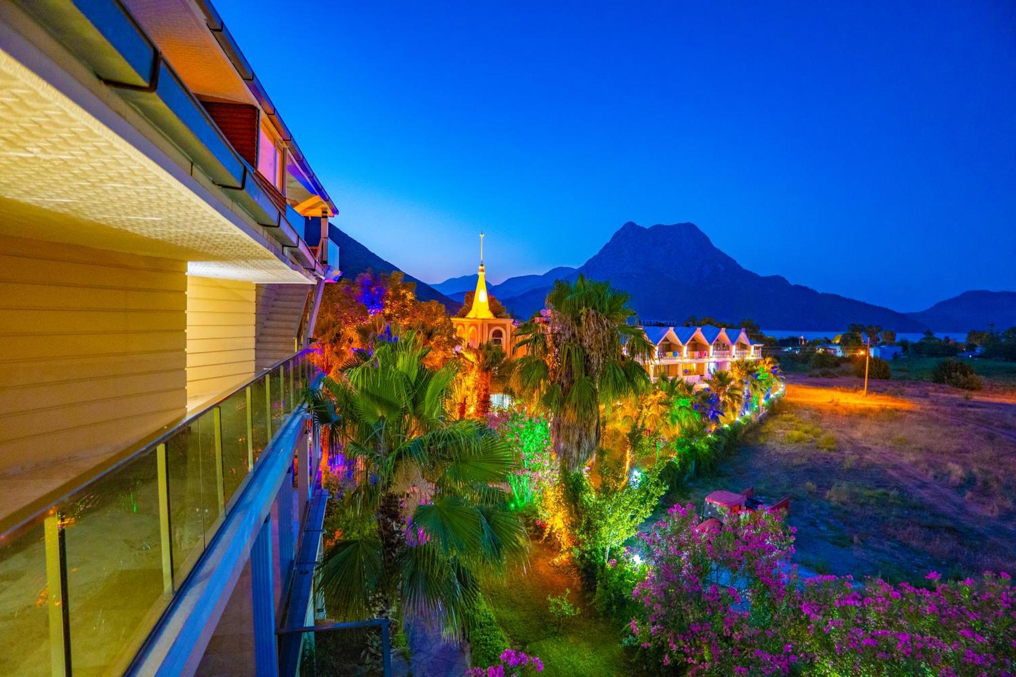 Adrasan Beach Club Hotel Antália Exterior foto